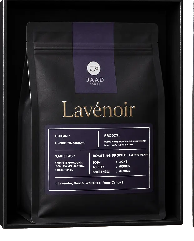 Box Lav&eacute;noir terbuka dengan pouch